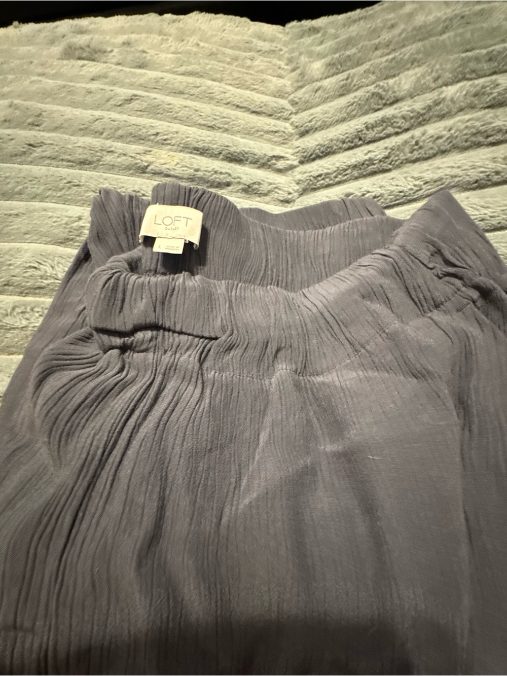 LOFT Charcoal Gray Pants - Picture 1 of 2